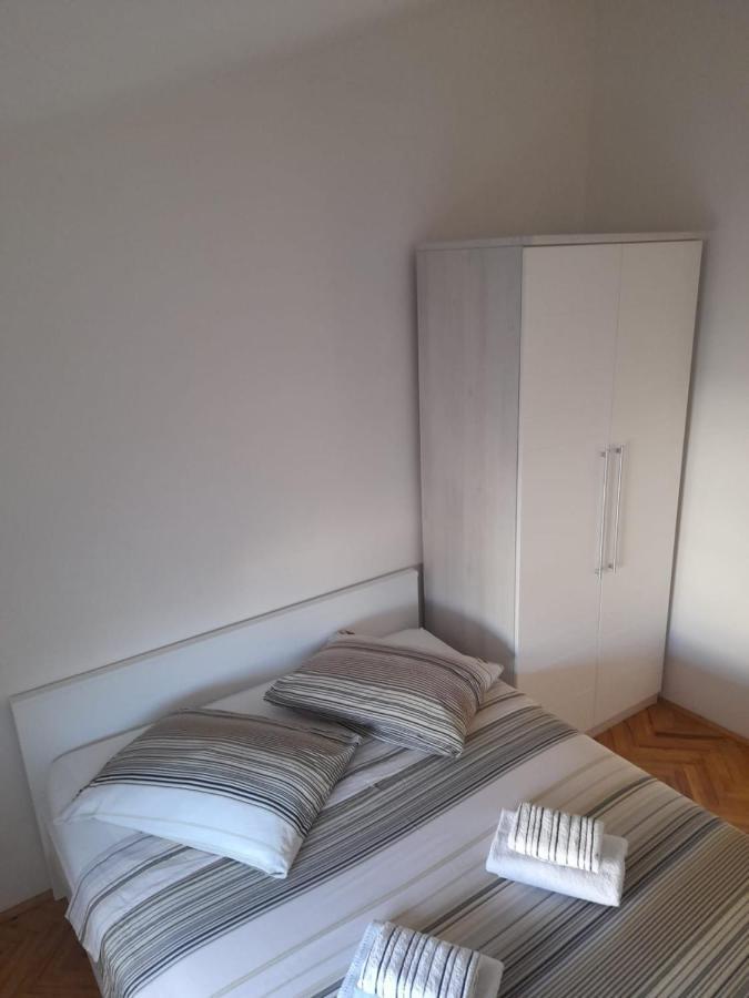Apartman Lugovic شيبينيك المظهر الخارجي الصورة