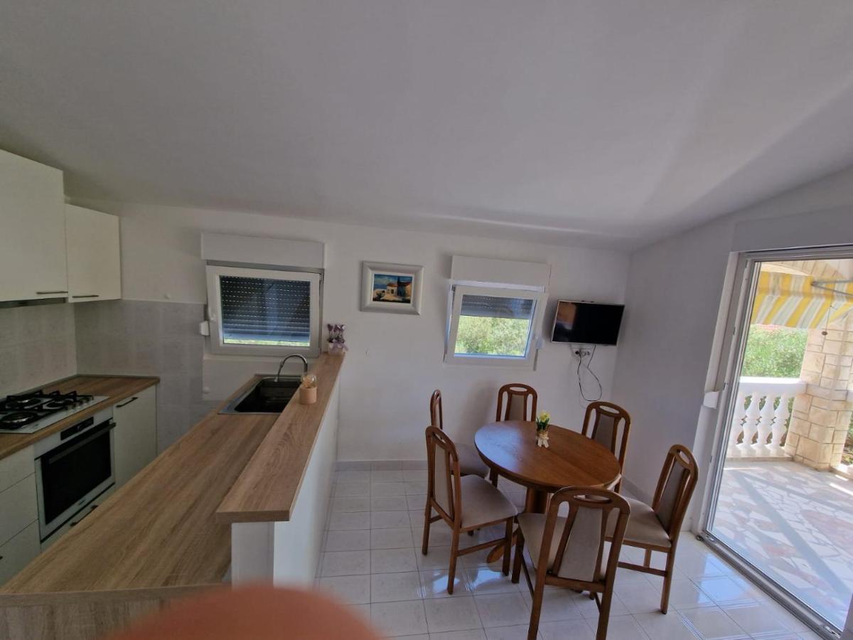 Apartman Lugovic شيبينيك المظهر الخارجي الصورة
